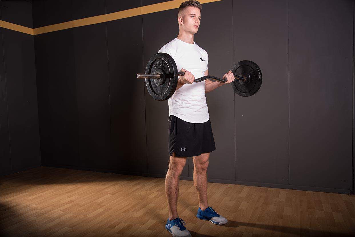 Biceps Curl EZ Bar