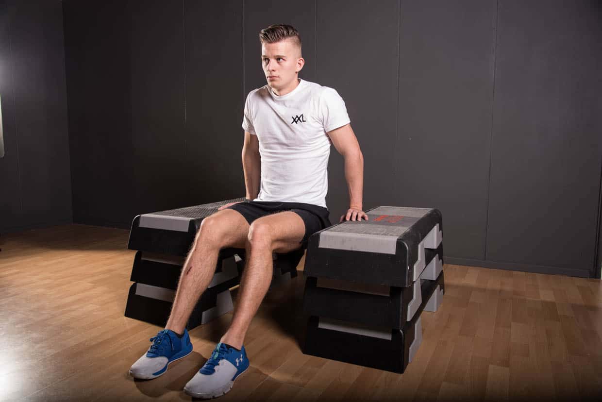Chest Dip bent knees between benches
