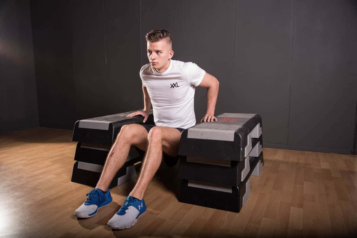 Chest Dip bent knees between benches