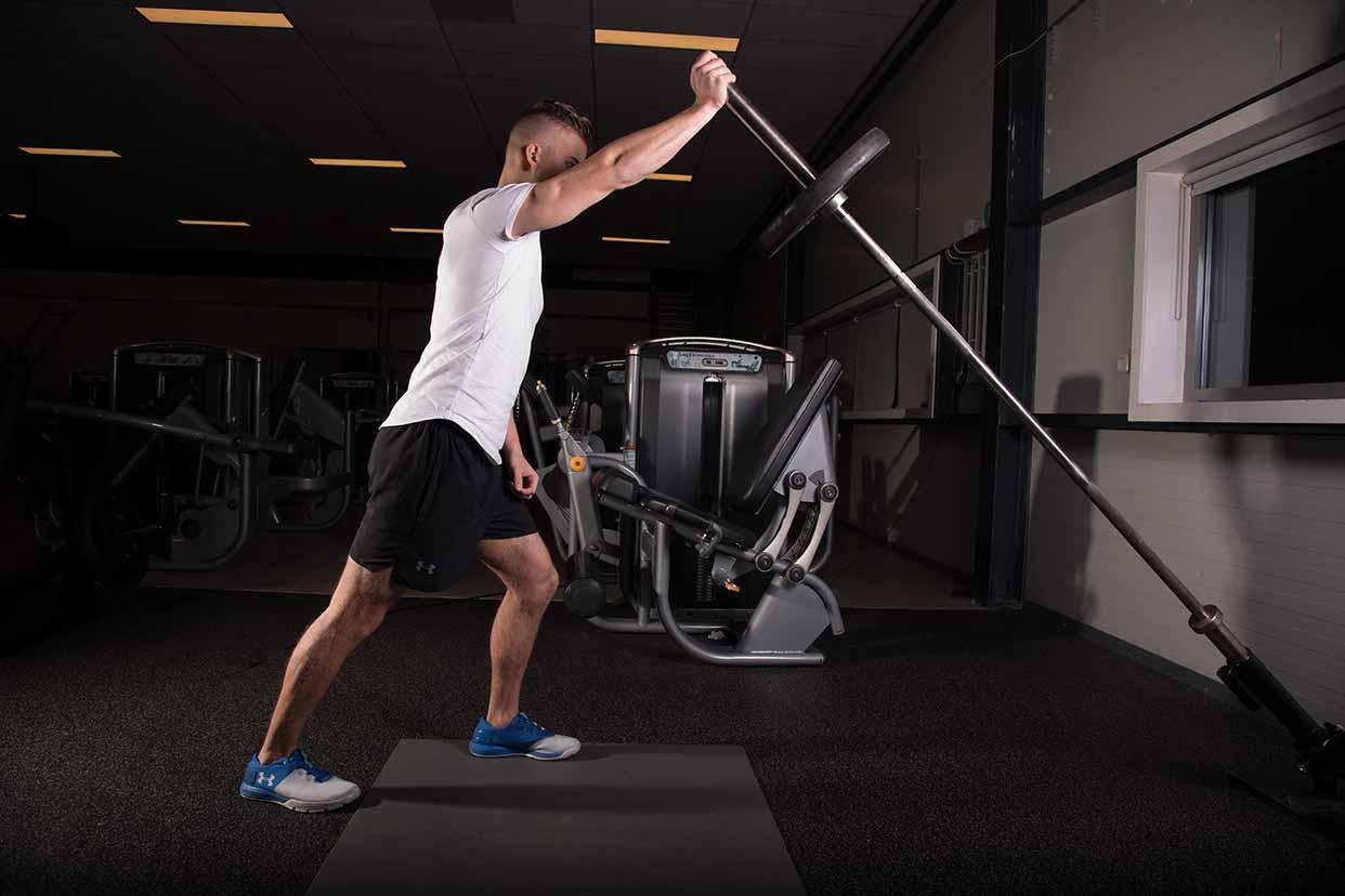 Kneeling landmine press