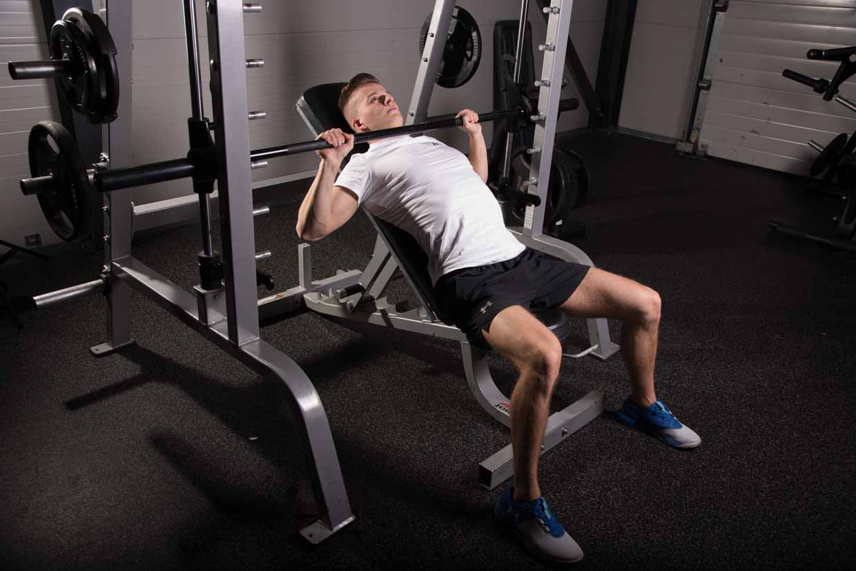 Smith Machine Incline Bench Press