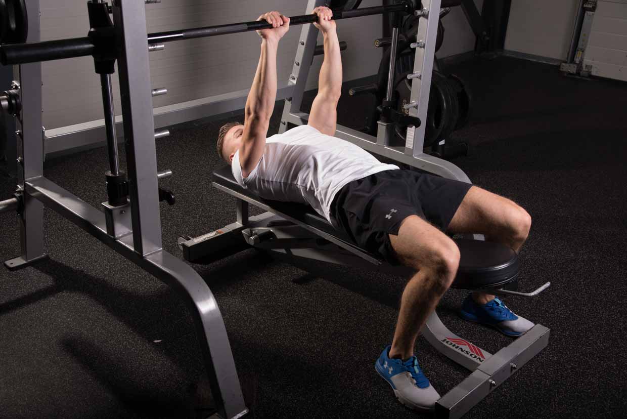 Small Grip Bench Press Smith Machine